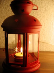Rote Laterne Leuchtet ab jetzt nicht nur im Tabellenkeller, sondern auch in meiner Wohnung: die rote Laterne.